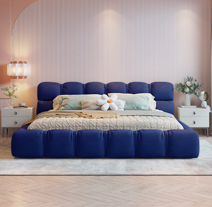 Nordic Bedroom Set Comfortable Solid Wood Frame Velvet Bed Modern Style Bedroom Betten 