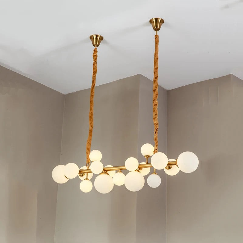 Lámpara colgante de cobre dorado y bolas de cristal blanco esmerilado Iluminación nórdica 