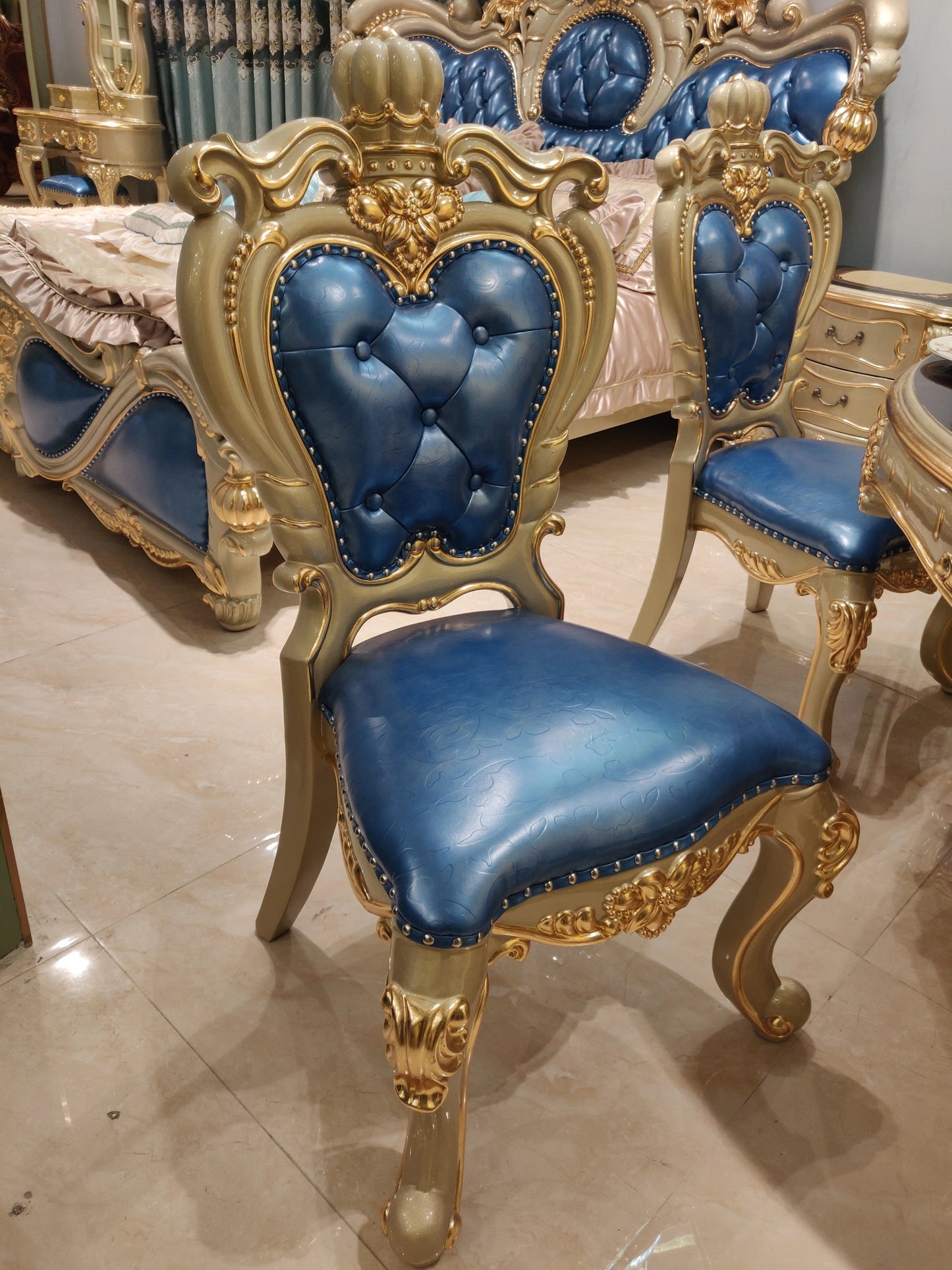 Dining Chairs Golden Foil Hand Carved Italian Baroque Design Dining Room Furniture