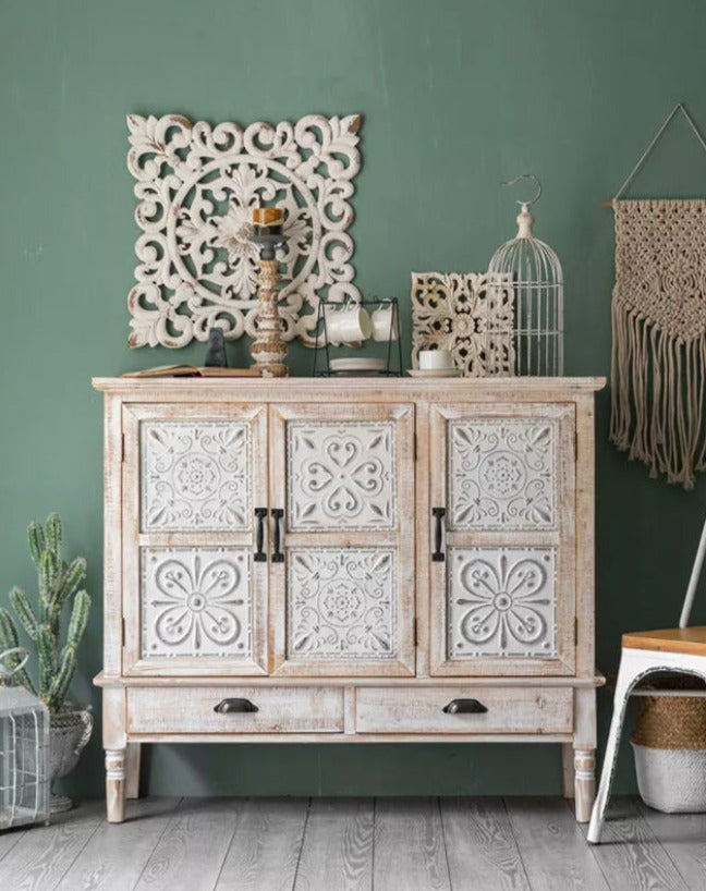 Nordic Vintage Furniture Hand Carved Doors Large Storage Luxury Wooden Cabinet Vintage Schränke