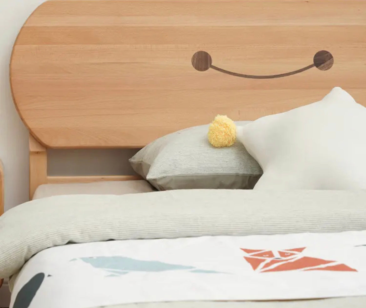 Kids Bed Nordic Style Comfortable Log Color Furniture Solid Wood Children Bed