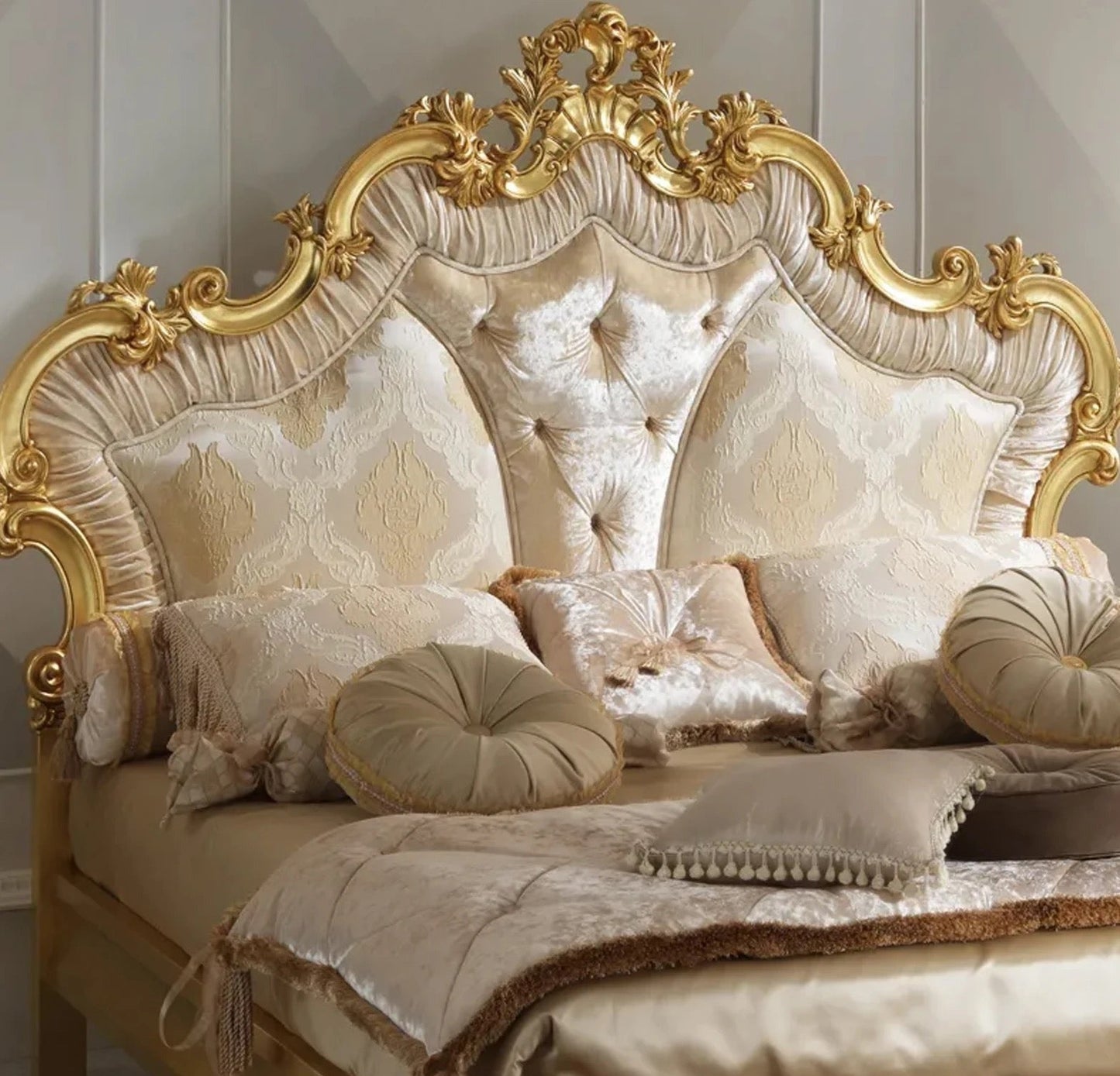 Baroque Desing Bedroom Bed Luxury Upholstery Antique Design Bedroom Furniture Set