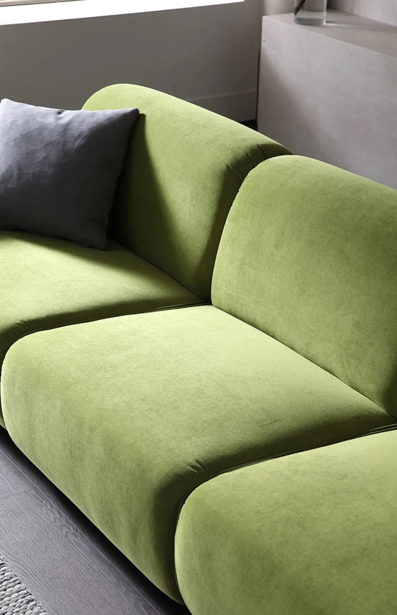 Luxury Italian Sofa Octopus Design Living Room Small Vintage Army Green Velvet Sofa